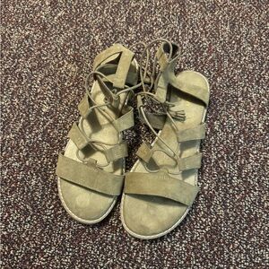 Old Navy Women’s Olive Green Suede Lace-Up Gladiator Sandals Size 10
